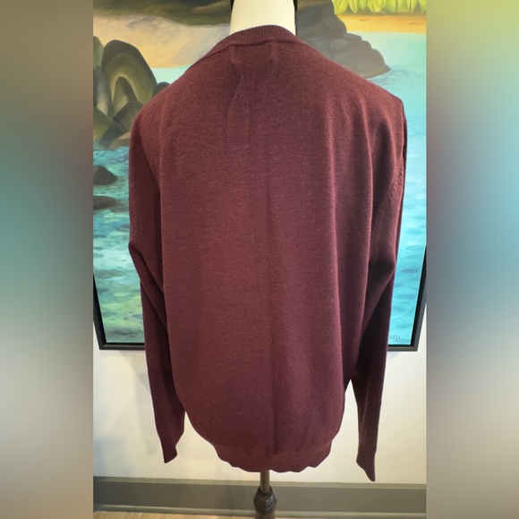 Elegant Burgundy Merino Wool Sweater - Picture 2 of 6